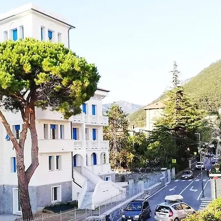 Schiaffino Al Primo Piano Deiva Marina